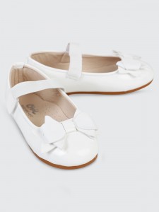 White Girls-Flat Shoes